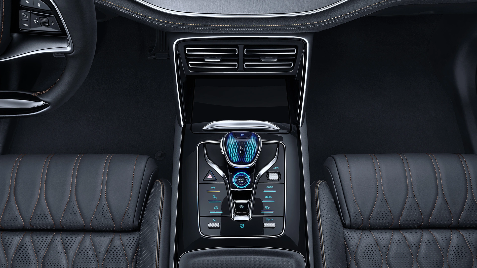 Sisäkuva BYD Tang auton vaihteistosta