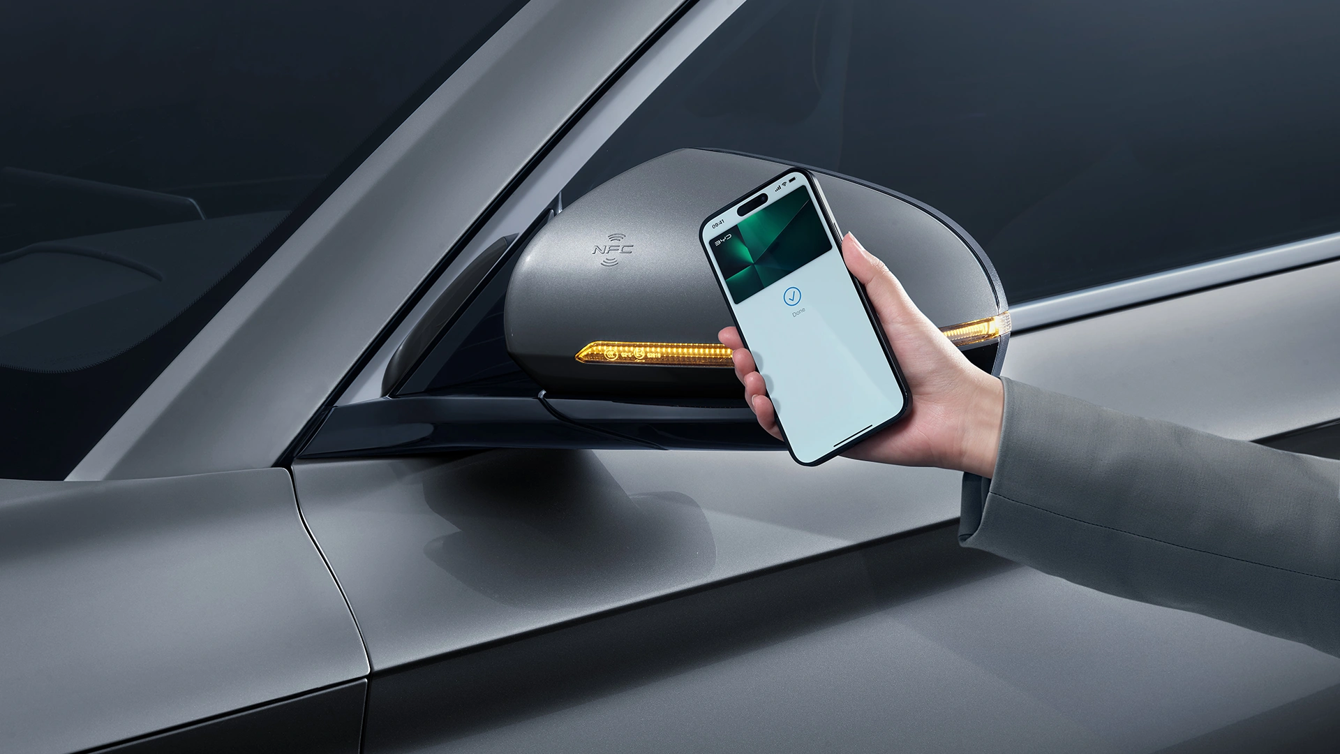 BYD SEAL U DM-i ladattava hybrid SUV NFC teknologialla