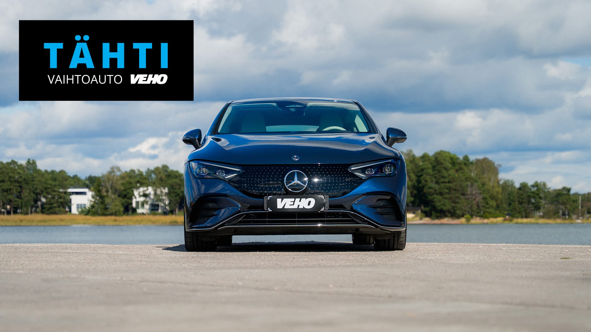 Sininen Mercedes-Benz EQE 350 -mallin keula.
